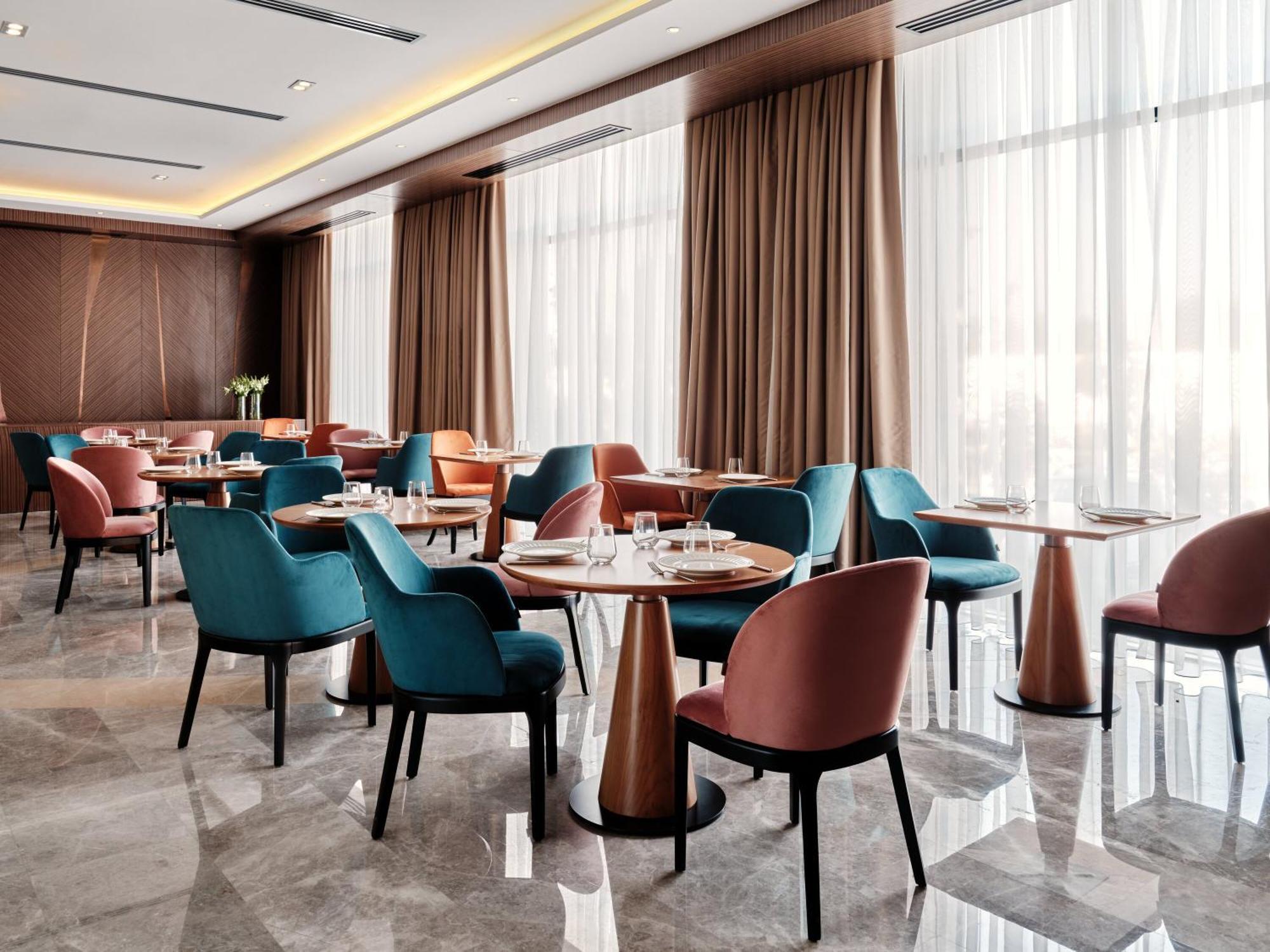 Crowne Plaza Tashkent, An Ihg Hotel Екстер'єр фото